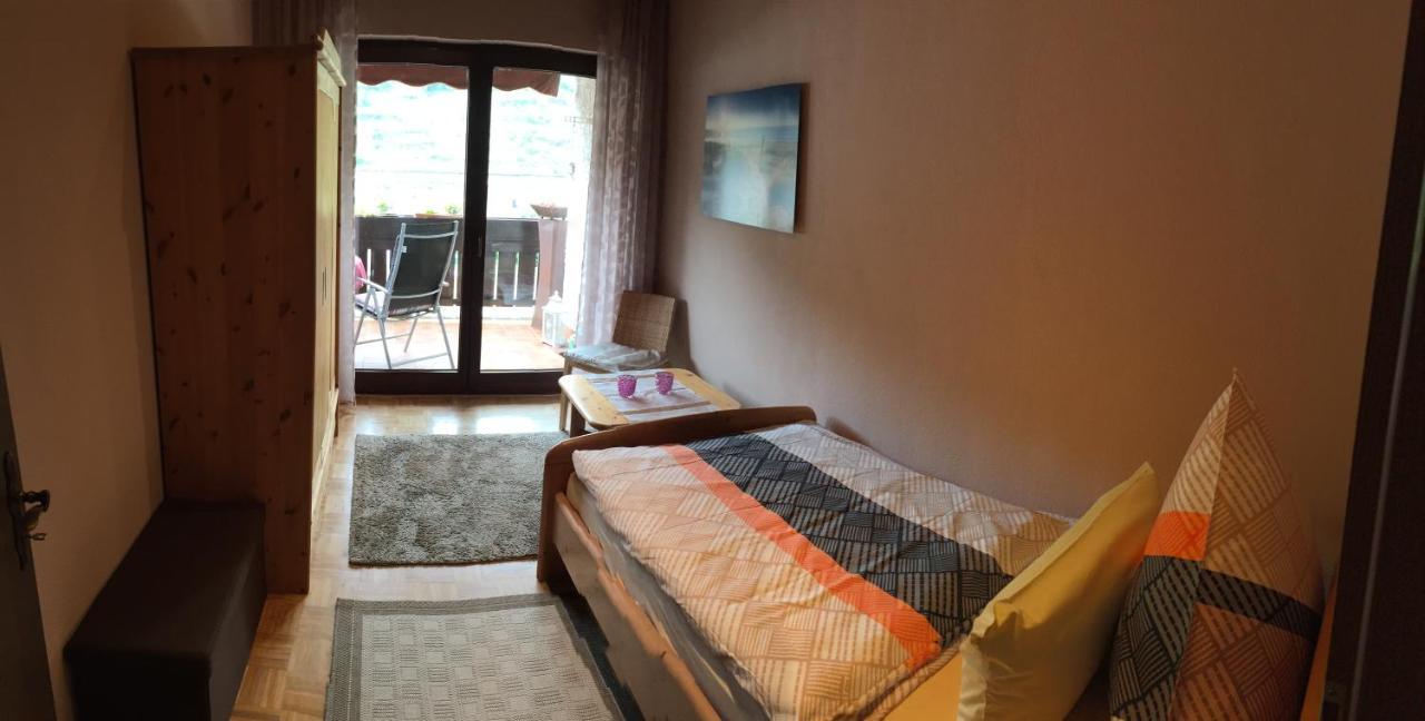Ferienwohnung Unter Dem Schild Oberfell Eksteriør billede